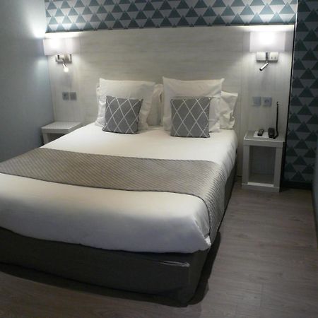 Hotel L'Europeen Тарб Екстериор снимка