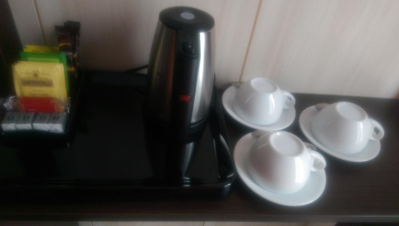 Hotel L'Europeen Тарб Екстериор снимка